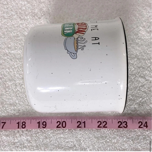 FRIENDS Meet Me At Central Perk Ceramic Mug - Picture 12 of 12